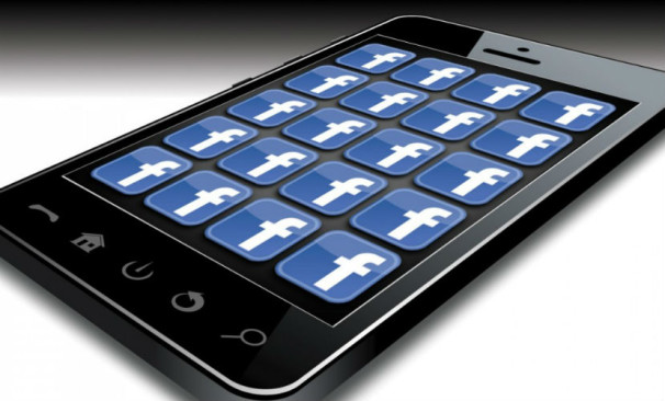 Социальная сеть Facebook «съедает» всю энергию телефонов