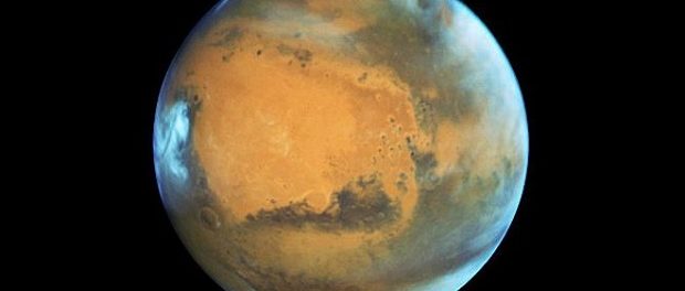 Hubble сфотографировал Марс в процессе встречи с Землей