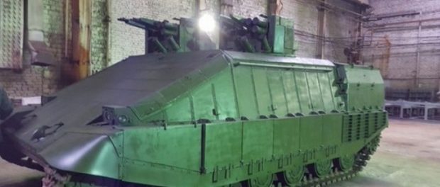 Зрада: тестирования танка «Азовец» сорваны из-за оптики от домофона