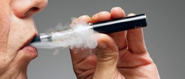 Ученые: электронные сигареты содержат опасные для рта токсины
