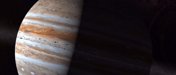 Ученые установили, что Юпитер не вращается вокруг Солнца