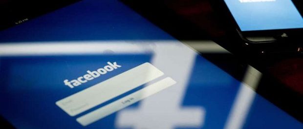 Социальная сеть Facebook отыскал способ обойти блокировку рекламы и демонстрировать ее принудительно
