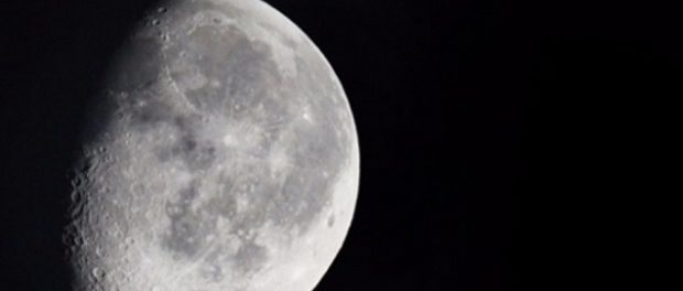 Ученые обнаружили вокруг Луны пылевое облако