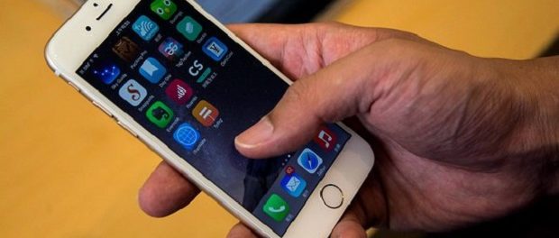 Apple обрушила цены на старые iPhone в РФ