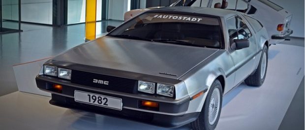 DeLorean DMC-12 2017 модельного года стала доступна для заказа