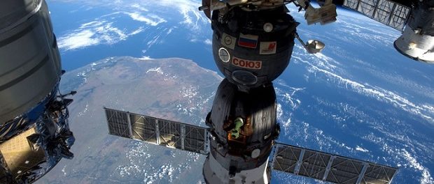 Роскосмос перенес запуск первого спутника системы «Арктика» на 2018 г.