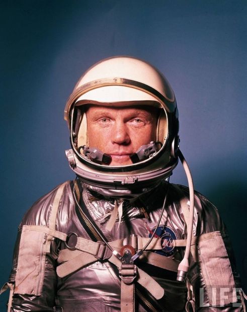 В США госпитализирован первый астронавт Джон Гленн