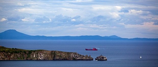 Южнокорейский самолет случайно сбросил мины и ракеты в море