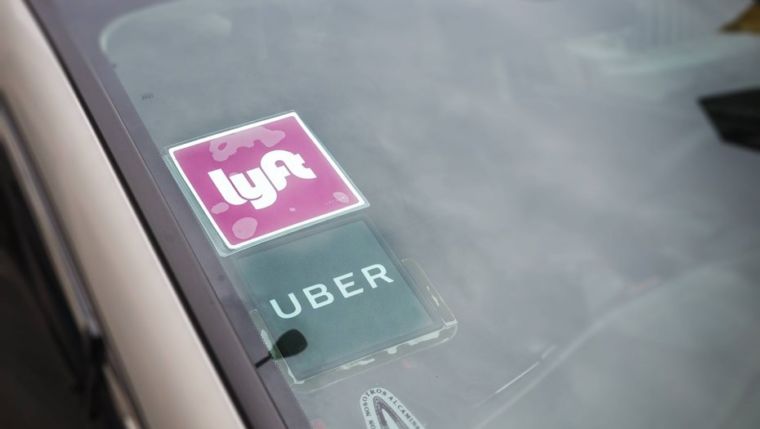 Uber уступил лидерство по числу скачиваний из-за протестов против Трампа