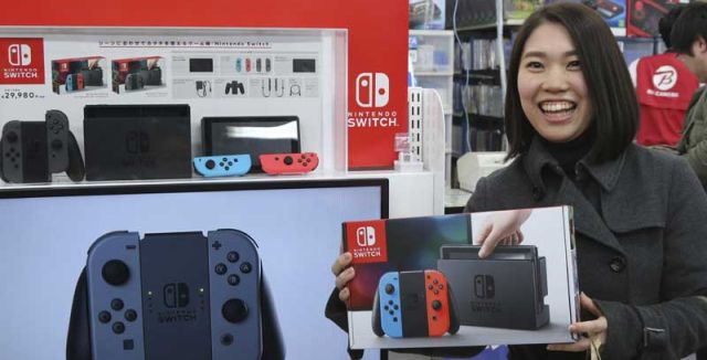 Nintendo продала 1,5 млн консолей Switch с начала марта