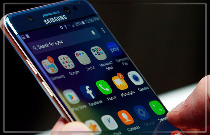 Самсунг показала новый смартфон Galaxy S8 и S8+