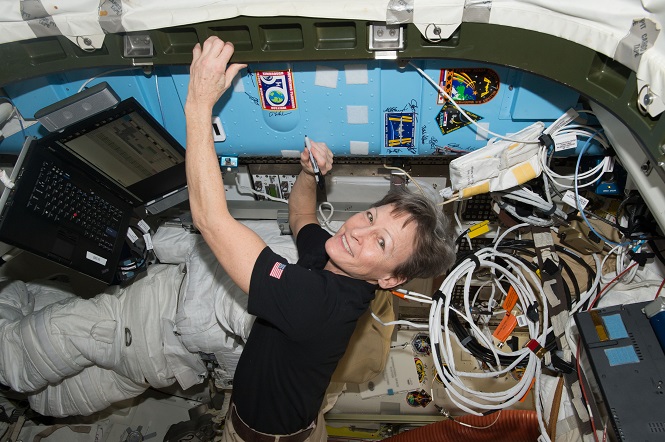 Пегги Уитсон стала рекордсменом NASA по продолжительности полётов в космос