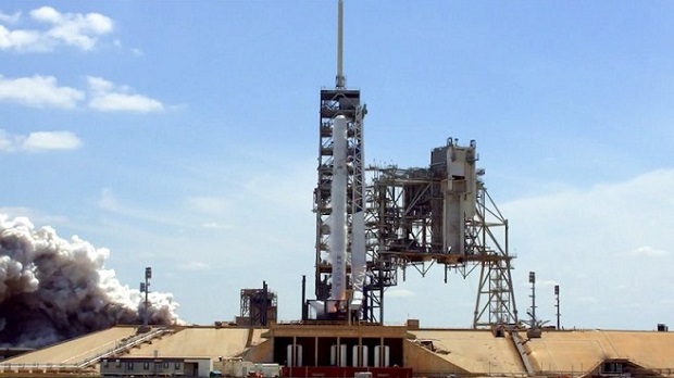 SpaceX в первый раз осуществит запуск спутника для американской разведки