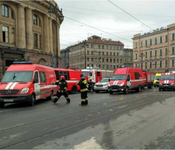 Число погибших взрыва в петербургском метро выросло до 14-ти