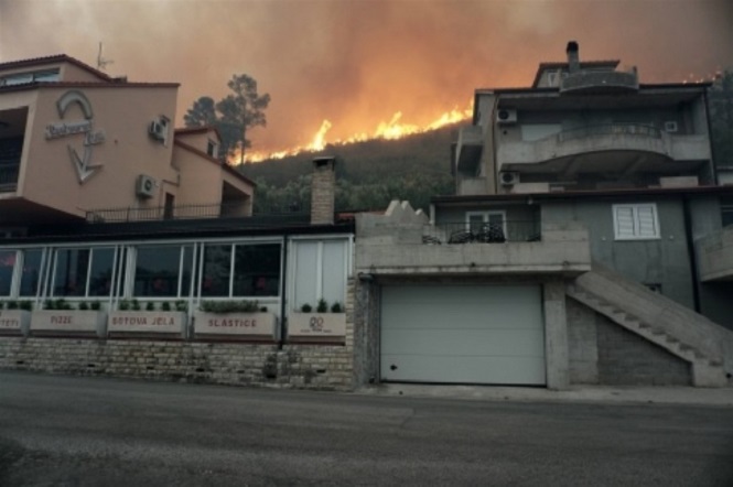 Лесные пожары в Хорватии: огонь добрался до города Сплит