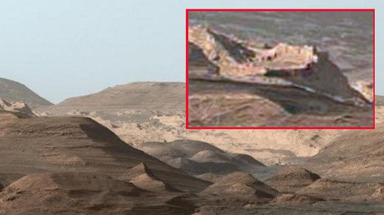 Древнейшие руины города обнаружили уфологи на Марсе