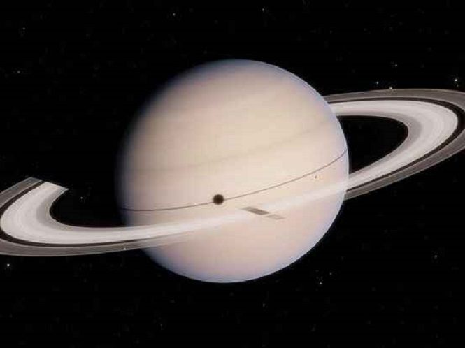 Размещен неповторимый снимок рассвета и полярного сияния на Сатурне