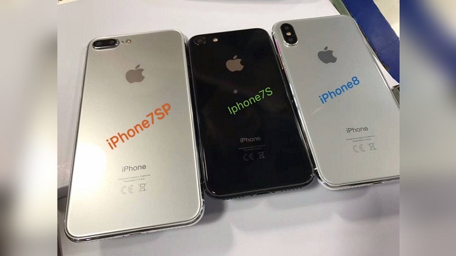 Австралийский блоггер продемонстрировал фотокарточку 3-х новых моделей iPhone