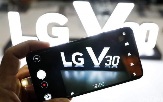 LG на IFA 2017: новый флагманский смартфон LG V30