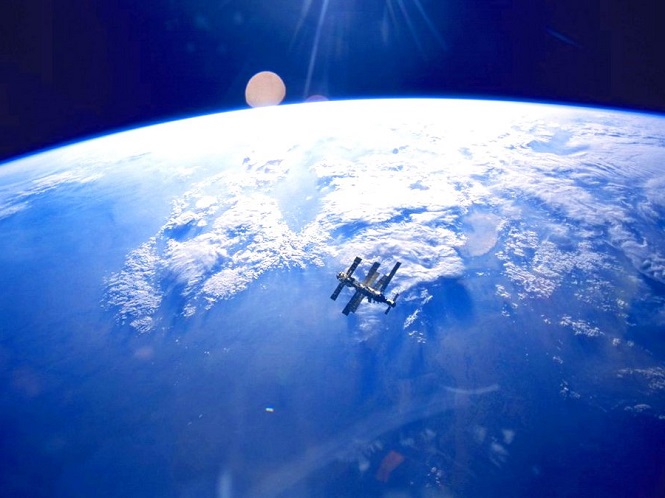 Учёные США: в конце осени на Землю может упасть советский спутник