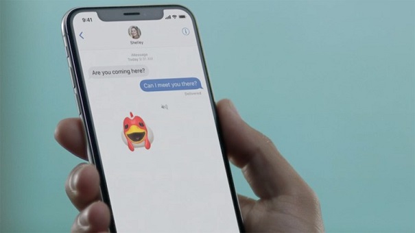 Неожиданный удар. На Apple подали в суд за использование Animoji