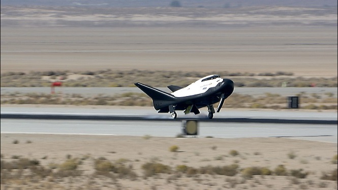 В США прошли летные тестирования космического корабля Dream Chaser