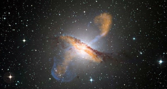 Hubble нашел огромное облако пыли от взрыва сверхновой
