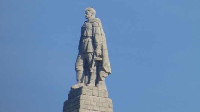 МИД Болгарии осудил осквернение монумента «Алеша» в Пловдиве