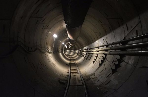Илон Маск презентовал снимок высокоскоростного тоннеля около Лос-Анджелеса