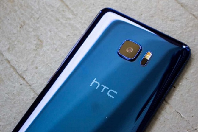 HTC U11 Plus и U11 Life появились на видео
