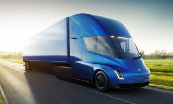 Tesla назвала цену на электротягач Semi