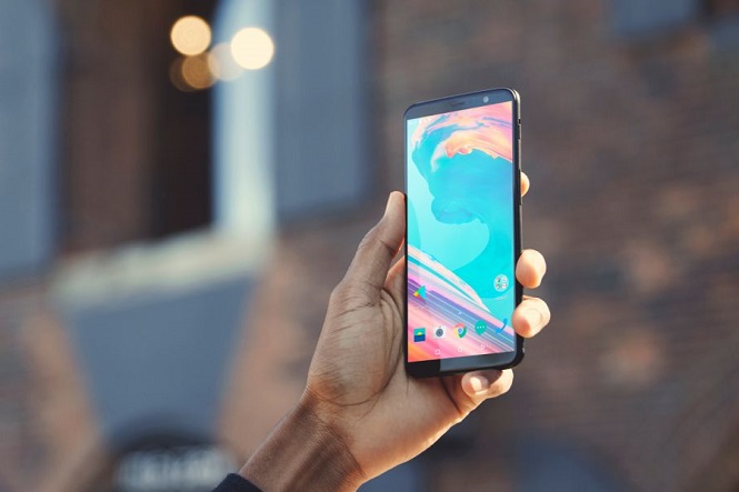 В РФ в реализацию вышел новый флагман OnePlus 5T