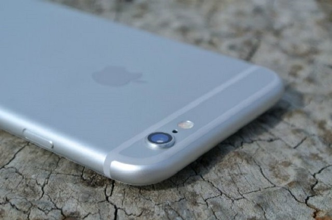 В Apple извинились за намеренное занижение скорости работы некоторых моделей iPhone