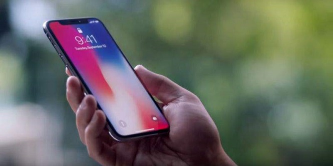 В РФ резко снизилась цена на iPhone X