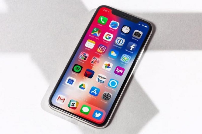 Смартфон Sharp Aquos S3 будет недорогим аналогом iPhone X