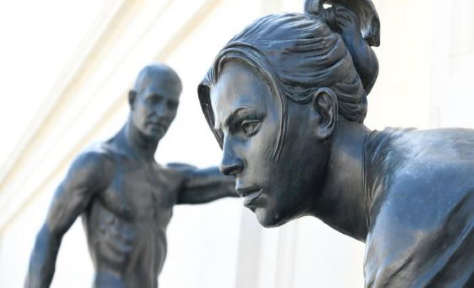 Таинственный синдром превращает людей в статуи