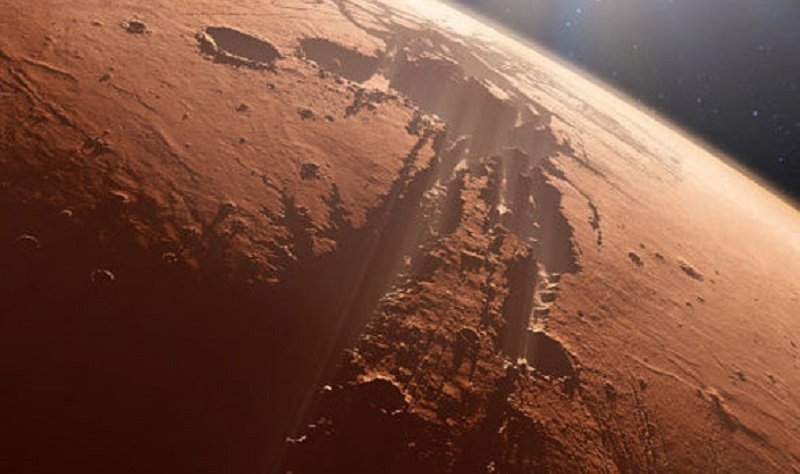 Жизнь на Марсе могла быть глубоко под его поверхностью