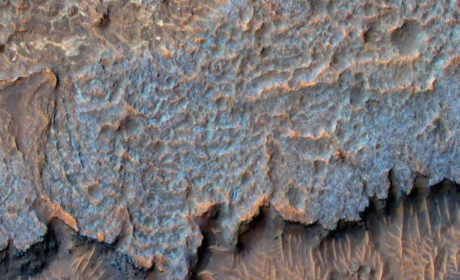 Загадочная фотография Марса завела ученых в тупик
