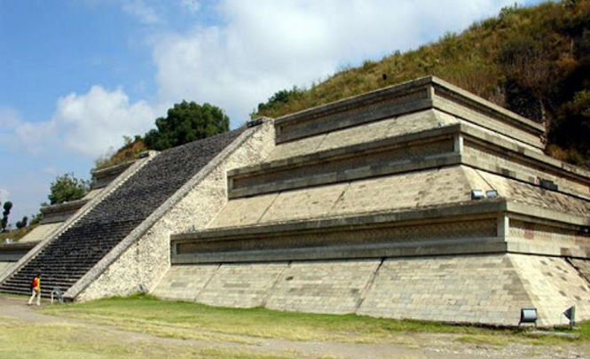 Допотопный гигант построил самую большую пирамиду