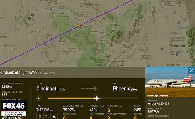 Пилот American Airlines заметил, что НЛО пролетает прямо над пассажирским самолетом