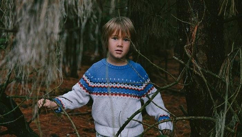 Мальчик гулял у леса и его похитили пришельцы