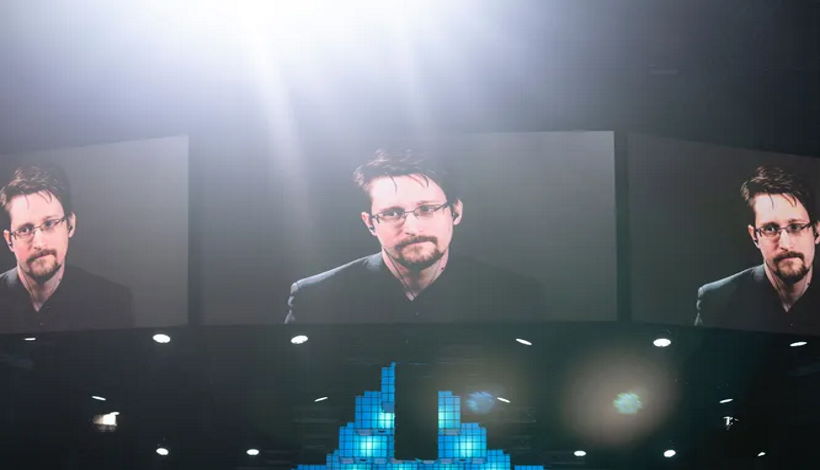 Для чего был нужен коронавирус: версия Сноудена