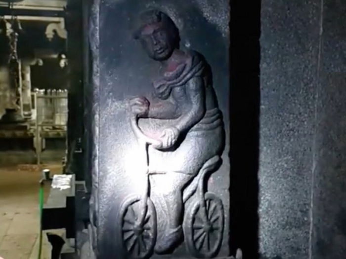 Велосипед 2000 лет — как в древнем индийском храме нашли изображение современного транспорта