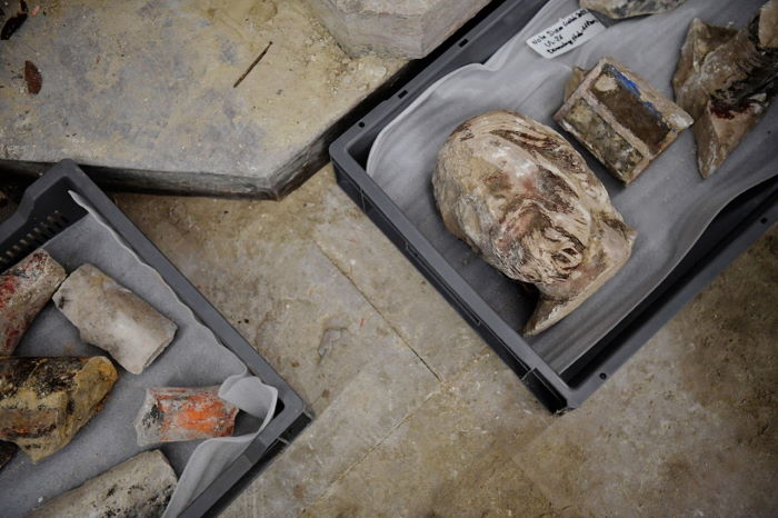 Загадочный саркофаг найден под собором Парижской Богоматери