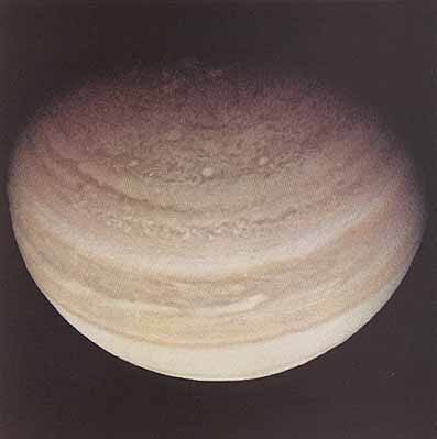 Еще одно изображение Юпитера, показывающее северный полюс газового гиганта. Кредит: НАСА