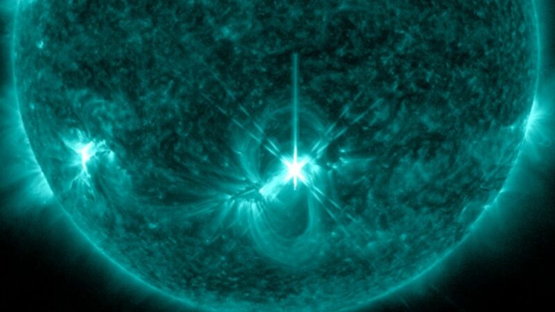 Мощная солнечная вспышка X-класса вспыхнула на Солнце и вызвала сильное землетрясение магнитудой 6,8 в Аргентине.