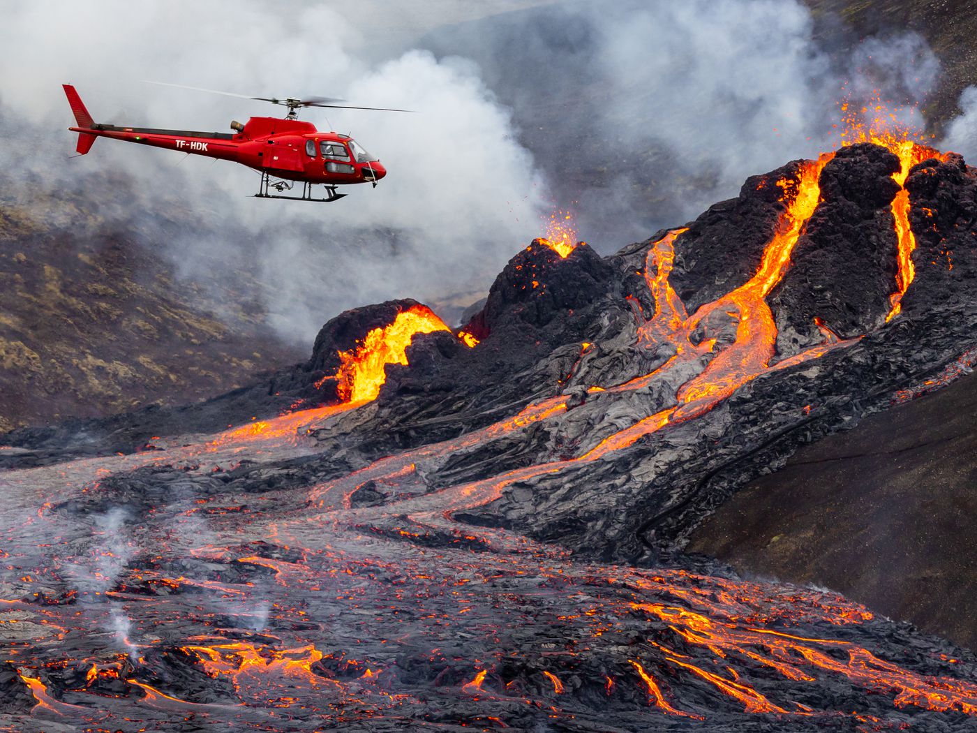 Обновление исландского вулкана Рейкьянес — уровень опасности повышен до желтого, магма движется