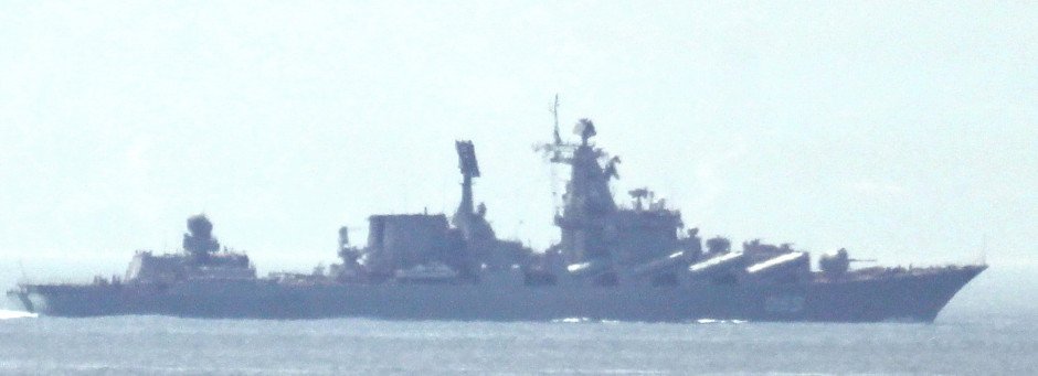 Тяжеловооруженные корабли ВМФ России курсируют между Великобританией и Ирландией