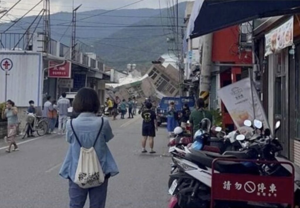 Неглубокое землетрясение магнитудой 6,9 произошло на Тайване — второе крупное землетрясение за 19 часов