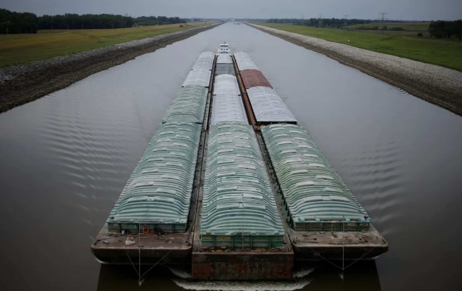 «Америка закроется, если мы закроемся»: уровень воды в реке Миссисипи почти достиг рекордно низкого уровня, и это наносит ущерб одной из самых важных цепочек поставок в США.